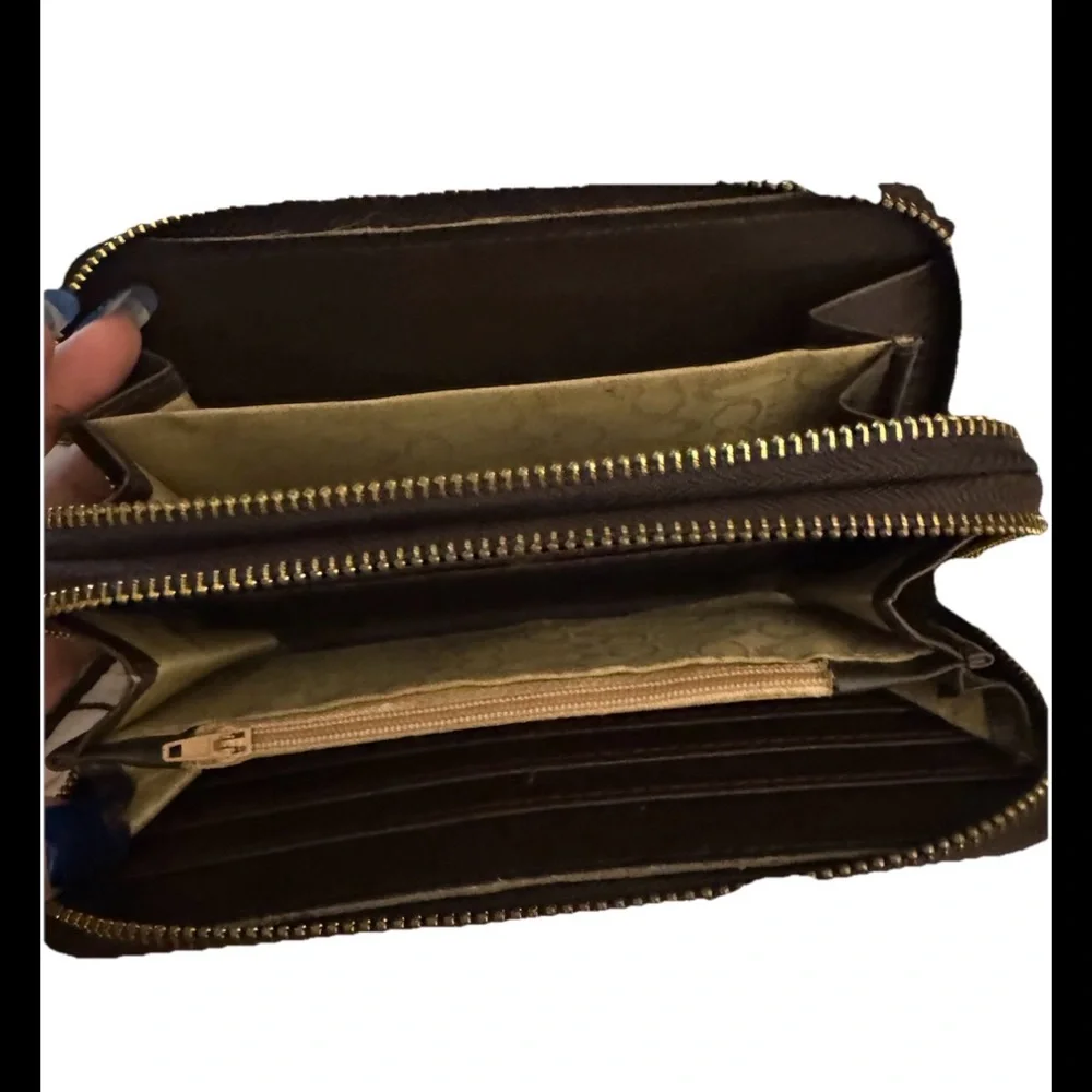 Coach carriage vintage Double Zip Wallet